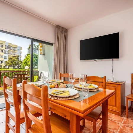 Hostwise - Sunny Flat Near Da Rocha Portimão