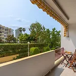 Апартаменты Hostwise - Sunny Flat Near Da Rocha